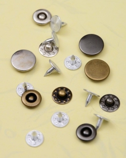 Rivets-for-Clothes